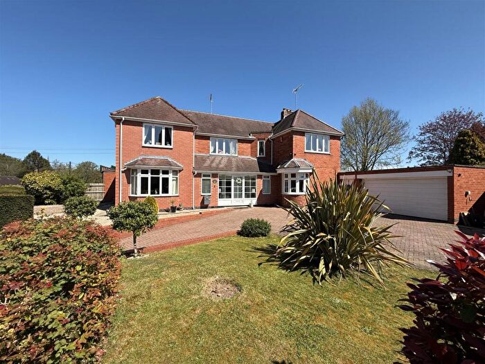 4 Bedroom Detached House For Sale In Burnside, Rolleston-On-Dove, Burton-On-Trent, DE13