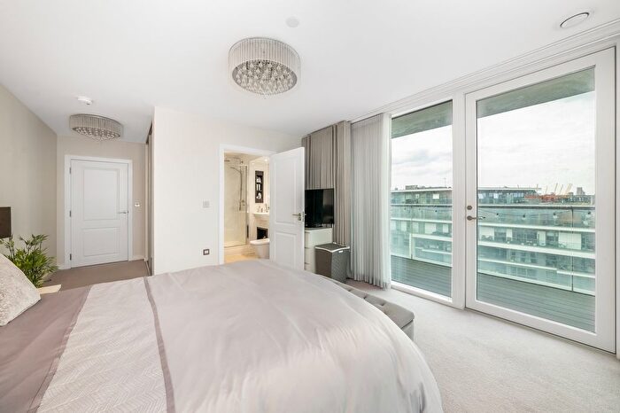 3 Bedroom Flat For Sale In Iverson Point, Harrison Walk, London, SE10