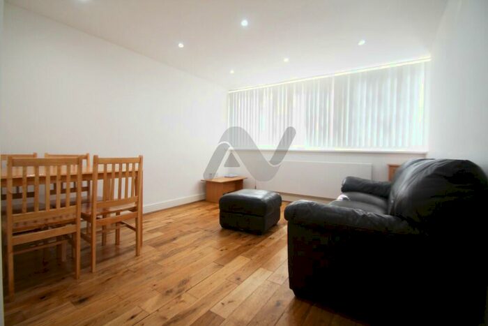 2 Bedroom Flat To Rent In Georges Road, London, N7