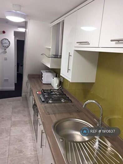 2 Bedroom Flat To Rent In Botanic Road, Liverpool, L7