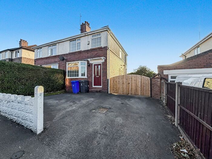 3 Bedroom Semi-detached House For Sale In Poplar Drive, Blurton, Stoke-On-Trent, ST3