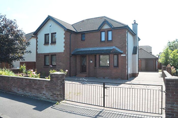 4 Bedroom Detached House For Sale In Ronaldshay Crescent, Grangemouth, FK3