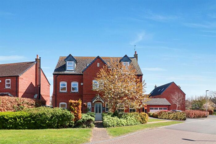 5 Bedroom Detached House For Sale In Wood Farm Close, Nettleton, LN7