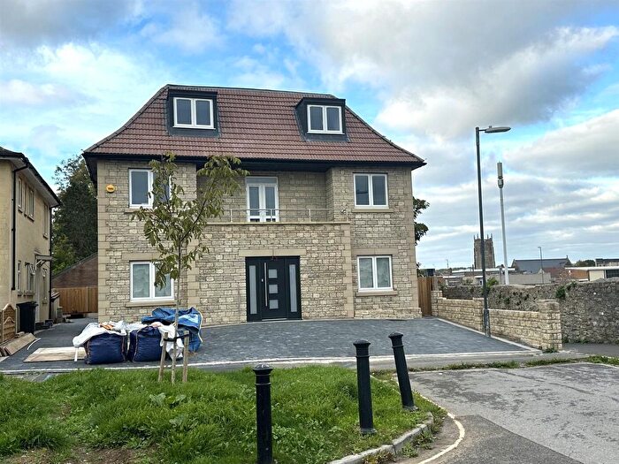 2 Bedroom Flat To Rent In Mayfields, Keynsham, Bristol, BS31