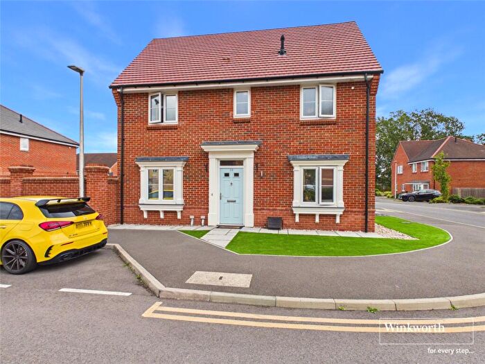 3 Bedroom End Of Terrace House For Sale In Equestrian Court, Arborfield Green, Reading, Berkshire, RG2