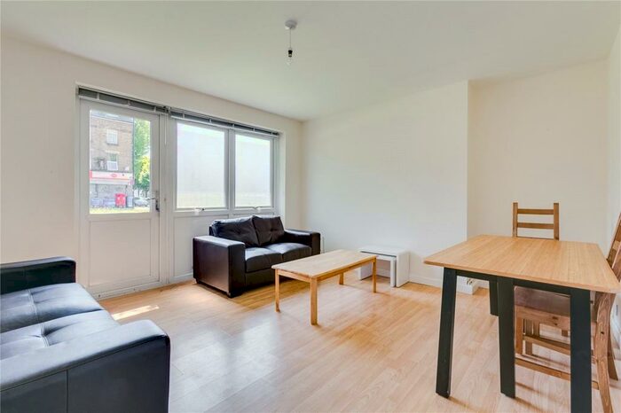 2 Bedroom Flat To Rent In Wickfield House, Wilson Grove, London, SE16