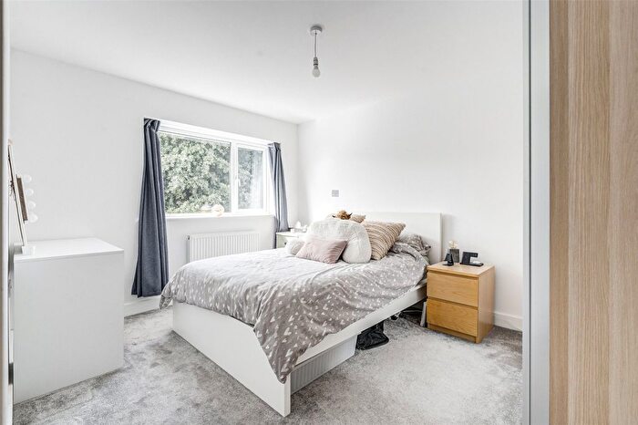 3 Bedroom End Of Terrace House For Sale In Mendip Road, Salvington, Worthing, West Sussex, BN13