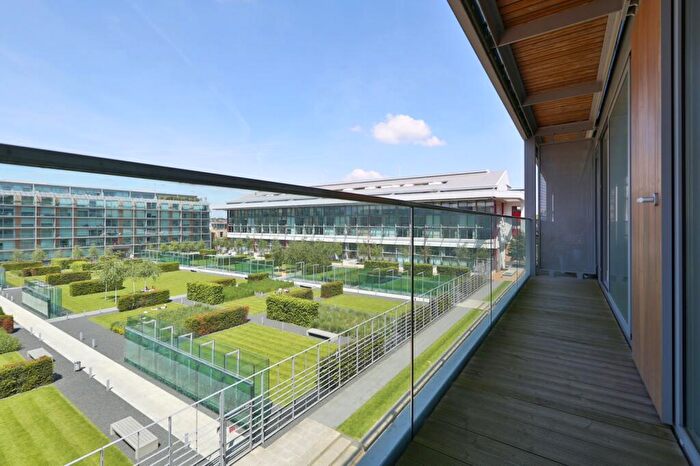 2 Bedroom Property To Rent In Highbury Stadium Square, London - Epc Rating B, N5