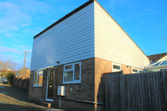 3 Bedroom Bungalow To Rent In North Western Yeovil, BA21