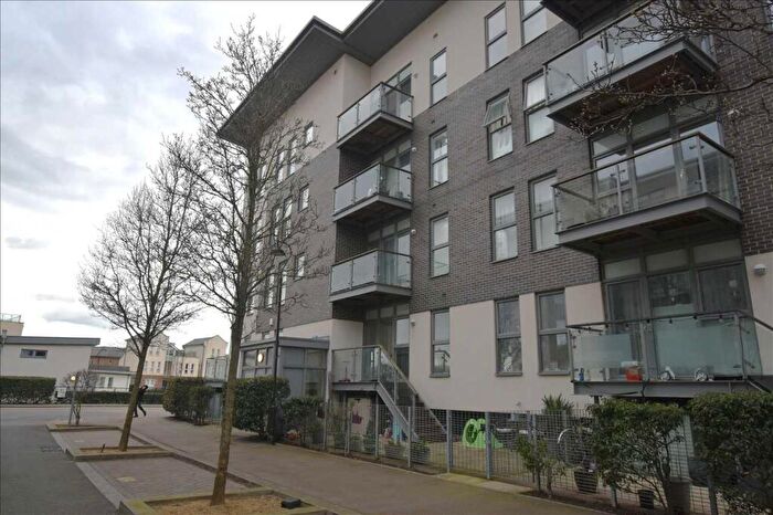 1 Bedroom Apartment To Rent In Clarinda House, Dartford, DA9
