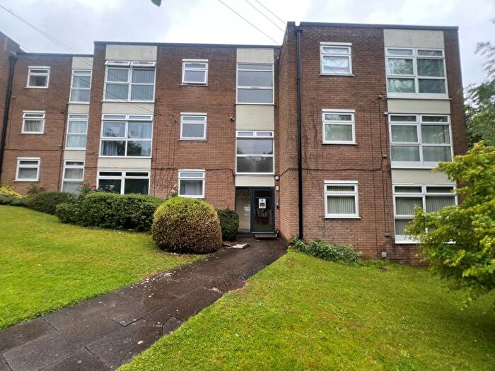 1 Bedroom Flat For Sale In Leicester Close, Smethwick, B67