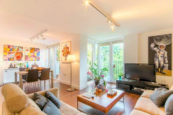 2 Bedroom Flat To Rent In Durant Street, Columbia Road, E2