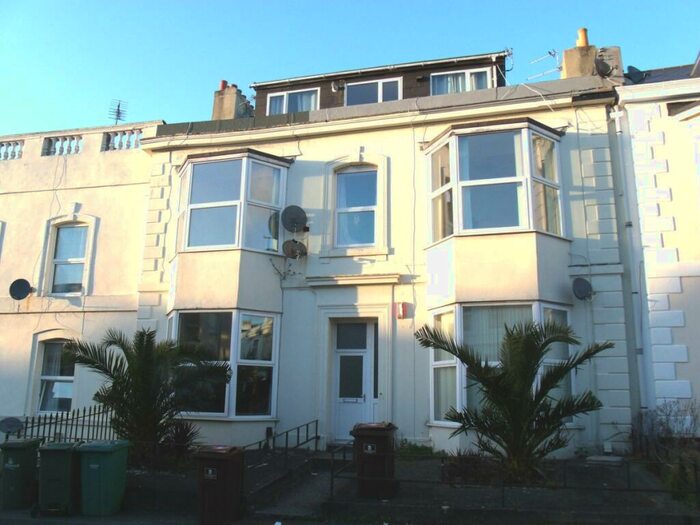 1 Bedroom Flat To Rent In Hill Park Crescent, Mutley, PL4