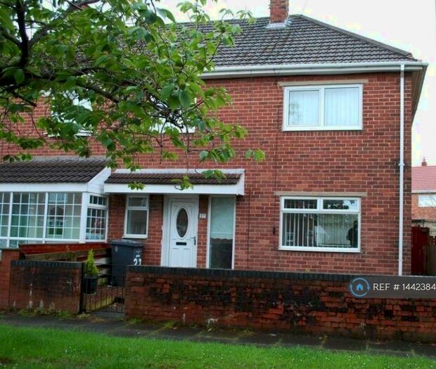 3 Bedroom Semi-Detached House To Rent In Clyde Avenue, Hebburn, NE31
