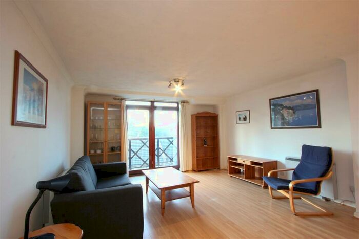 1 Bedroom Apartment To Rent In Hermitage Court, Knighten Street, Wapping, E1W