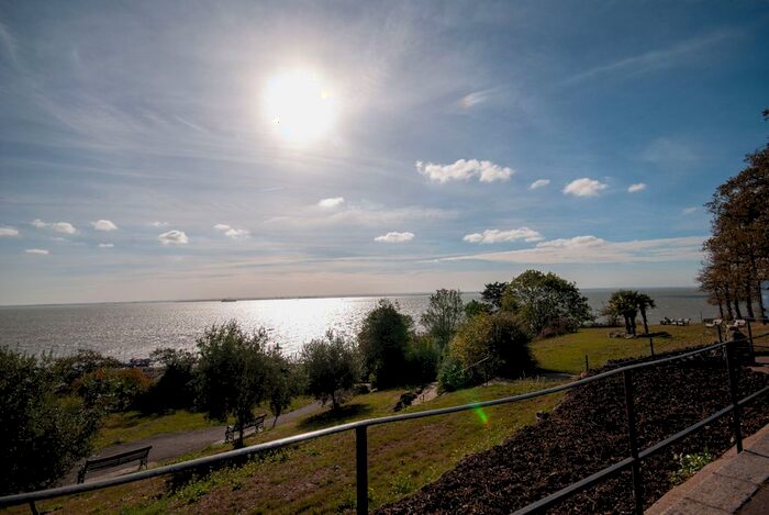 2 Bedroom Flat To Rent In The Pavilions, Cambridge Road, Southend-On-Sea, SS1