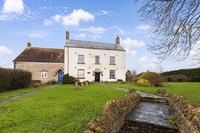 1 Bedroom Flat For Sale In West Stour, Gillingham, SP8