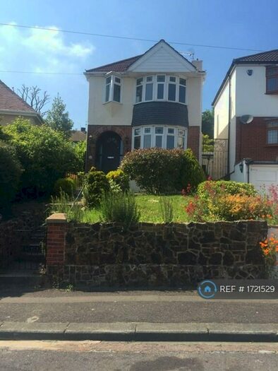 3 Bedroom Detached House To Rent In Jersey Road, Rochester, ME2