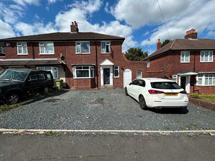 3 Bedroom Semi-Detached House To Rent In Fatherless Barn Crescent, Halesowen, West Midlands, B63