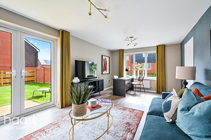 2 Bedroom Semi-Detached House For Sale In Whiteley Way, Curbridge, SO30