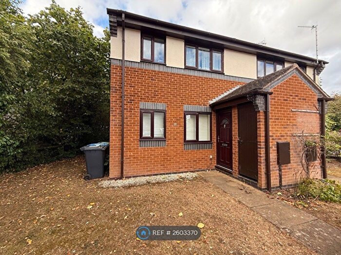 1 Bedroom Maisonette To Rent In Chepstow Close, Stratford-Upon-Avon, CV37