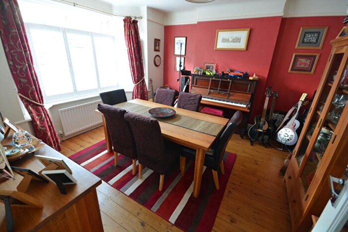 4 Bedroom Detached House For Sale In Gravel Hill, Wimborne, Dorset, BH21