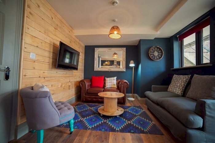 3 Bedroom Flat To Rent In Apartment, Mary Morris House, Shire Oak Road, LS6