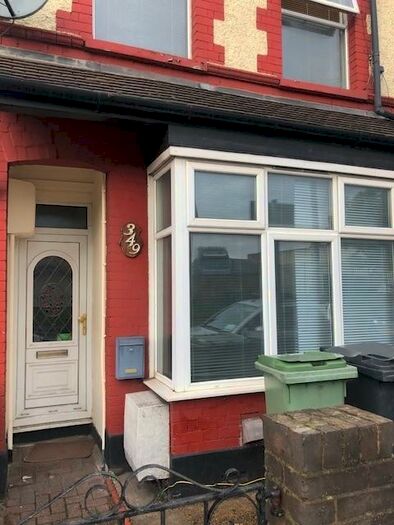 1 Bedroom Flat To Rent In Hitchin Road, Luton, Bedfordshire, LU2