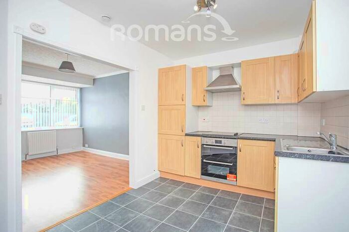 2 Bedroom End Of Terrace House To Rent In Lynhurst Crescent, Hillingdon, UB10