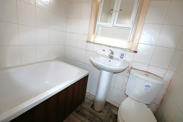 3 Bedroom Terraced House For Sale In Redlam, Redlam, Blackburn, BB2