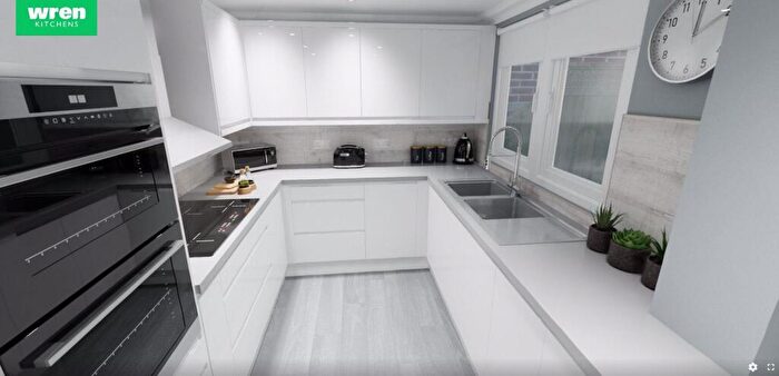 6 Bedroom Semi Detached House To Rent In Wallscourt Road, Bristol, BS34