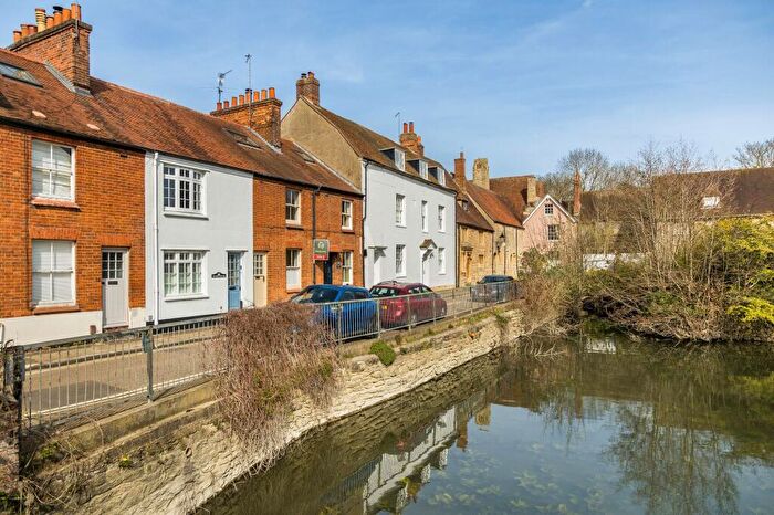 2 Bedroom Cottage For Sale In Thames Street, Abingdon, OX14