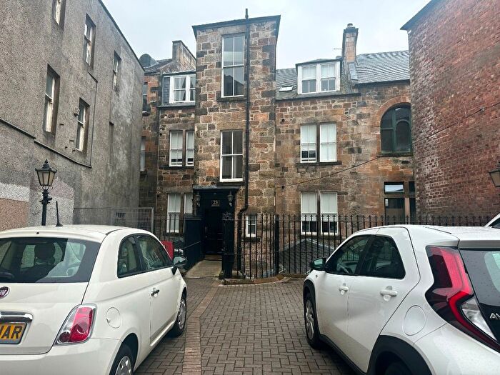 1 Bedroom Flat To Rent In School Wynd, Paisley, Renfrewshire, PA1