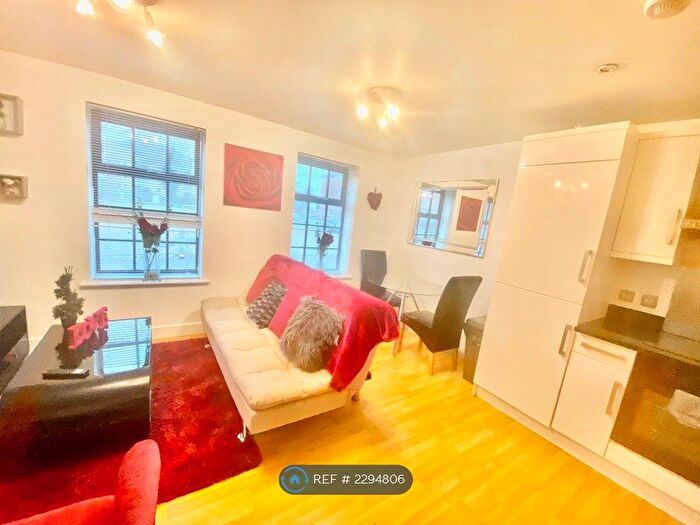 2 Bedroom Flat To Rent In West Point, Derby, DE1