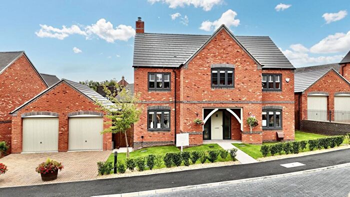5 Bedroom Detached House For Sale In Meadowside View, Alton, ST10