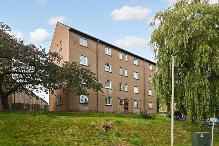 2 Bedroom Flat For Sale In F Saggar Street, Dundee., DD2