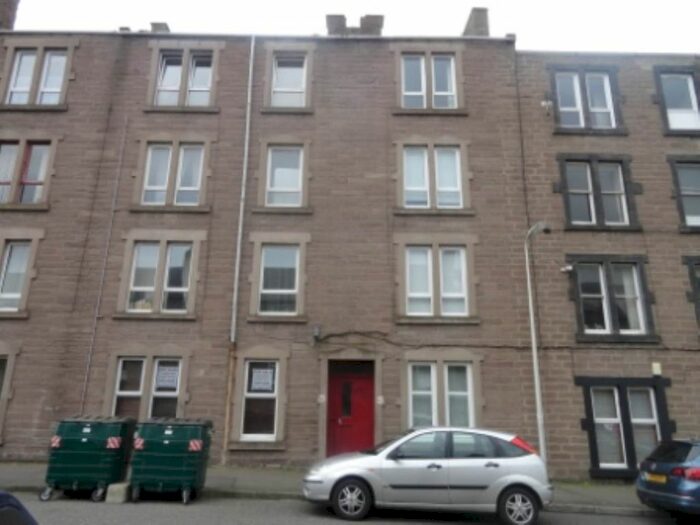 1 Bedroom Flat To Rent In Pitfour Street, Dundee, DD2