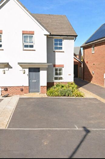 3 Bedroom Property To Rent In Ward Gardens, Okehampton, EX20