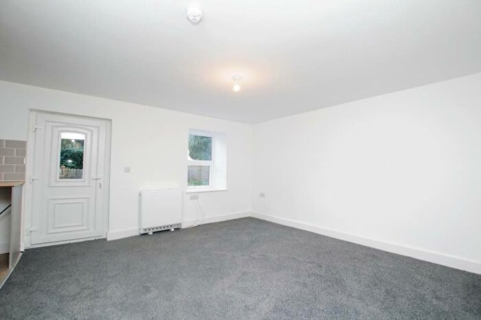 2 Bedroom Apartment To Rent In Church Street - Banwell, BS29