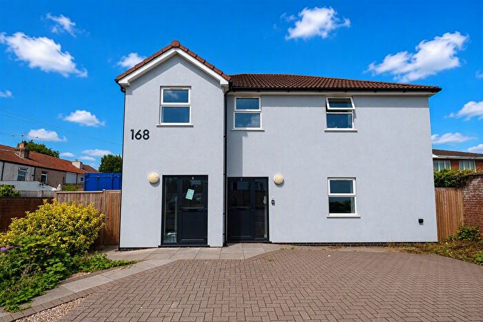 3 Bedroom Flat To Rent In Gloucester Road, Bristol, BS34