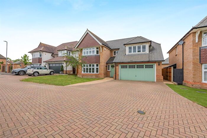5 Bedroom Detached House For Sale In Admiral Way, Marden, Tonbridge, TN12