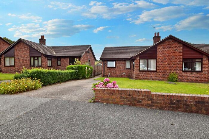 2 Bedroom Semi-Detached Bungalow To Rent In Manor Park, Silkstone, S75