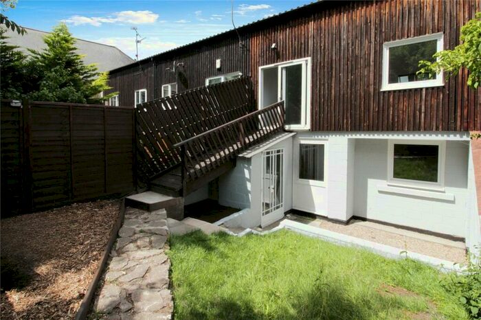 3 Bedroom Terraced House To Rent In Kiln Shaw, Basildon, SS16