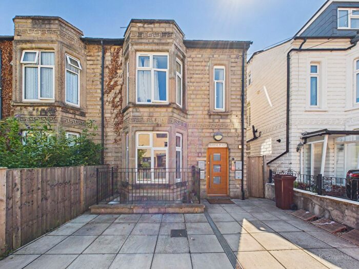1 Bedroom Flat To Rent In Queens Road, High Wycombe, Buckinghamshire, HP13