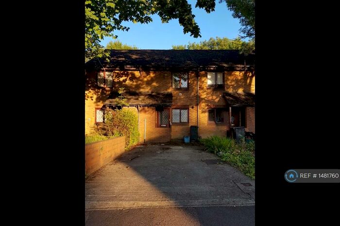 2 Bedroom Terraced House To Rent In Whytecliffe Road North, Purley, CR8