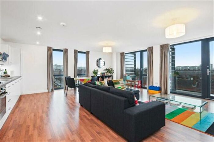 2 Bedroom Flat To Rent In The Penthouse, Cranston Court, Shepherds Bush, Bloemfontein Road, London, W12