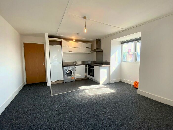 2 Bedroom Apartment To Rent In Havant Road, Drayton, Portsmouth, PO6