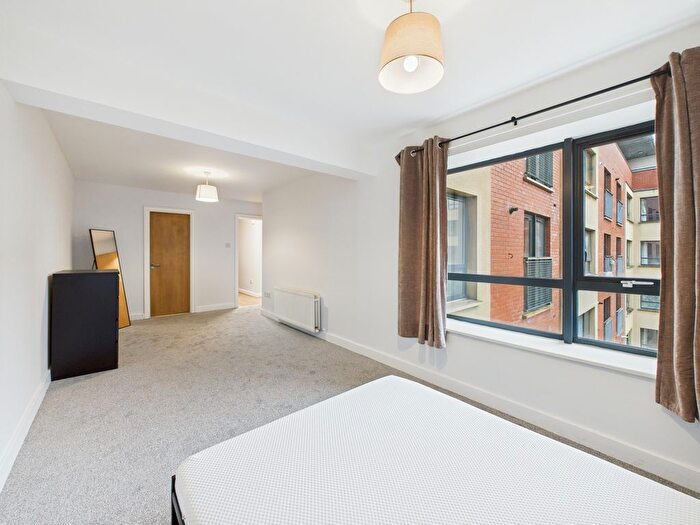 2 Bedroom Flat To Rent In Station Street, Belfast, BT3