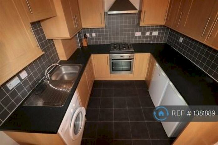 2 Bedroom Flat To Rent In David Road, Coventry, CV1