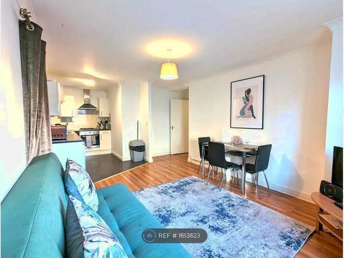 1 Bedroom Flat To Rent In Victoria Avenue, Cambridge, CB4